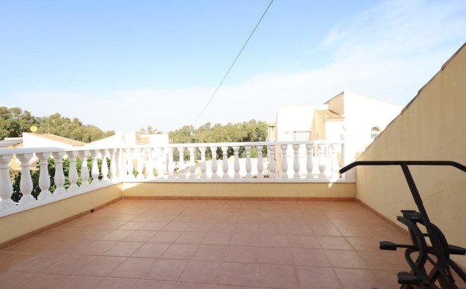 Resale - Villa -
Orihuela Costa - Costa Blanca