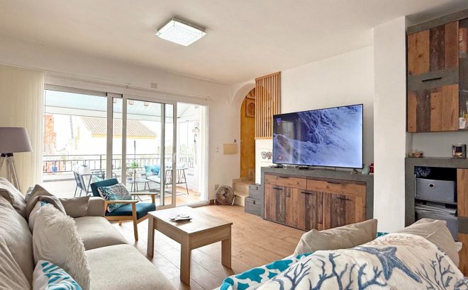 Resale - Villa -
Orihuela Costa - Costa Blanca