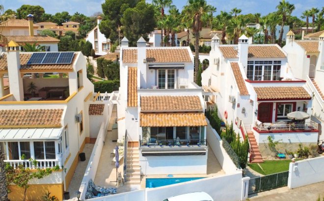 Resale - Villa -
Orihuela Costa - Costa Blanca