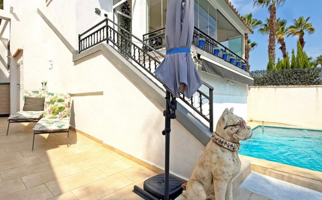 Resale - Villa -
Orihuela Costa - Costa Blanca