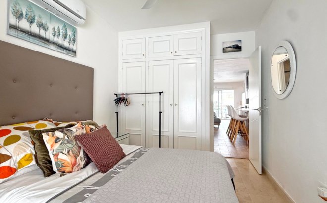 Resale - Villa -
Orihuela Costa - Costa Blanca