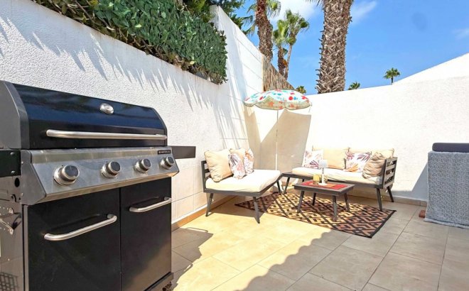 Resale - Villa -
Orihuela Costa - Costa Blanca