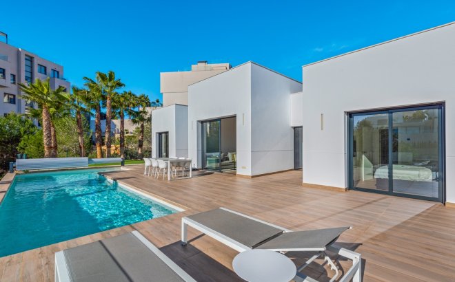 Resale - Villa -
Las Colinas Golf - Costa Blanca