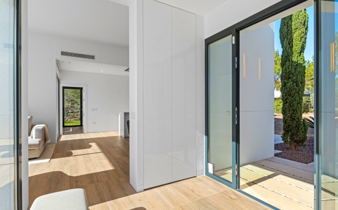 Resale - Villa -
Las Colinas Golf - Costa Blanca