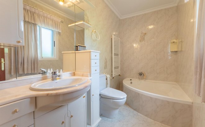 Resale - Villa -
Ciudad Quesada - Ciudad Quesada - Doña Pepa