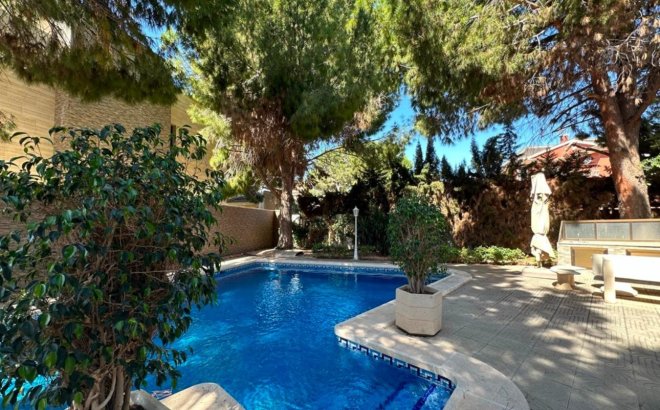 Resale - Villa -
Ciudad Quesada - Ciudad Quesada - Doña Pepa