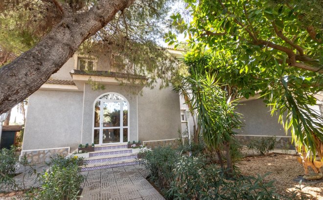 Resale - Villa -
Ciudad Quesada - Ciudad Quesada - Doña Pepa