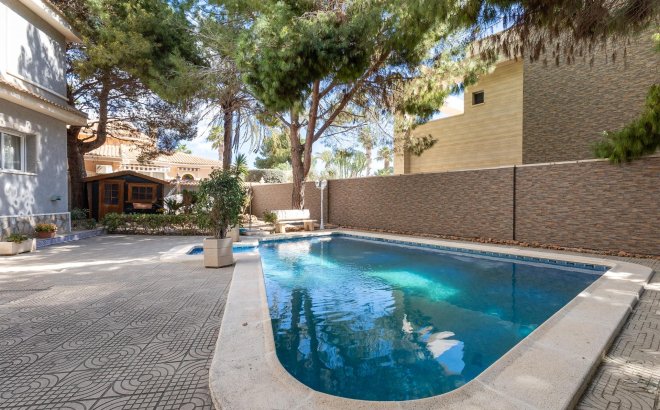 Resale - Villa -
Ciudad Quesada - Ciudad Quesada - Doña Pepa