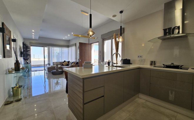 Revente - Villa -
Villamartin - Costa Blanca