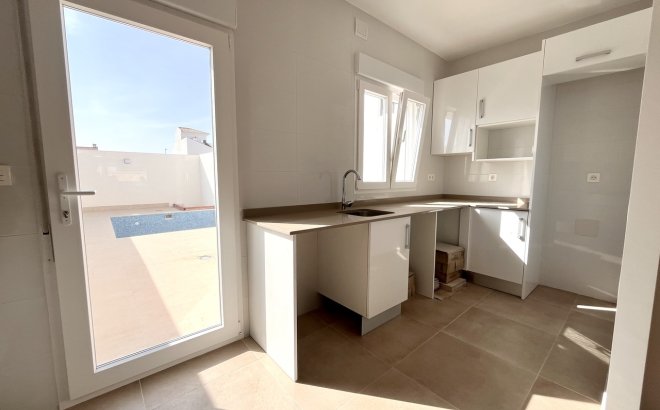 Resale - Town House -
Pilar de la Horadada - Costa Blanca