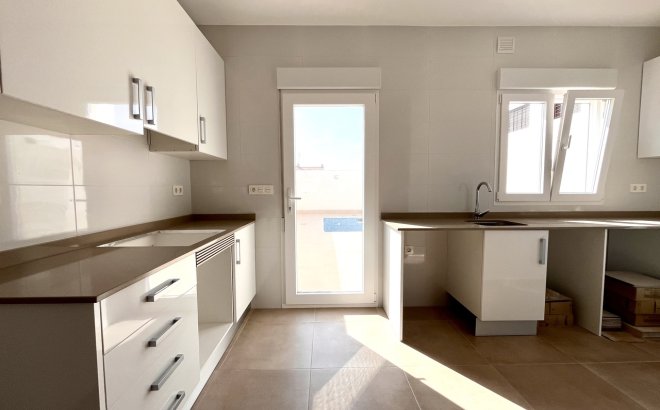 Resale - Town House -
Pilar de la Horadada - Costa Blanca