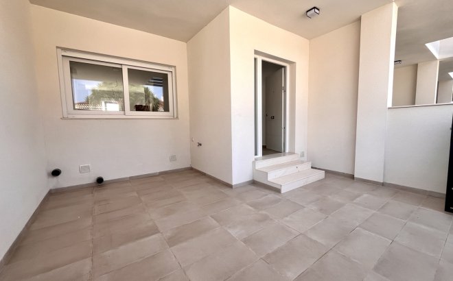 Resale - Town House -
Pilar de la Horadada - Costa Blanca
