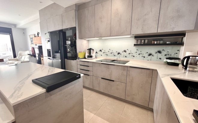 Resale - Apartment -
Pilar de la Horadada - Costa Blanca