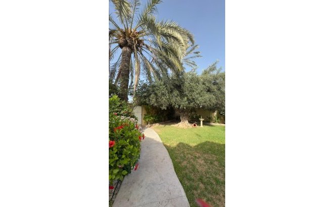 Resale - Villa -
Orihuela Costa - Punta Prima