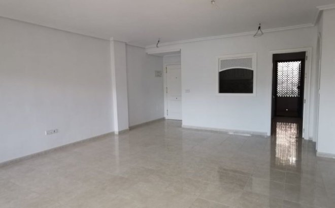 Herverkoop - Appartement -
Orihuela Costa - Costa Blanca