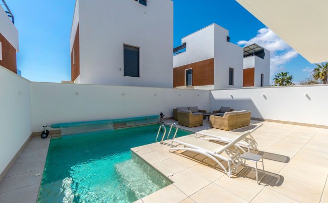 Resale - Villa -
Torre de la Horadada - Costa Blanca