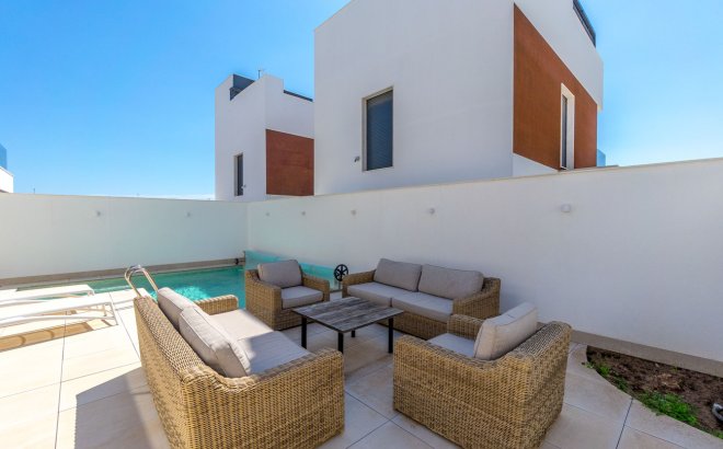 Resale - Villa -
Torre de la Horadada - Costa Blanca