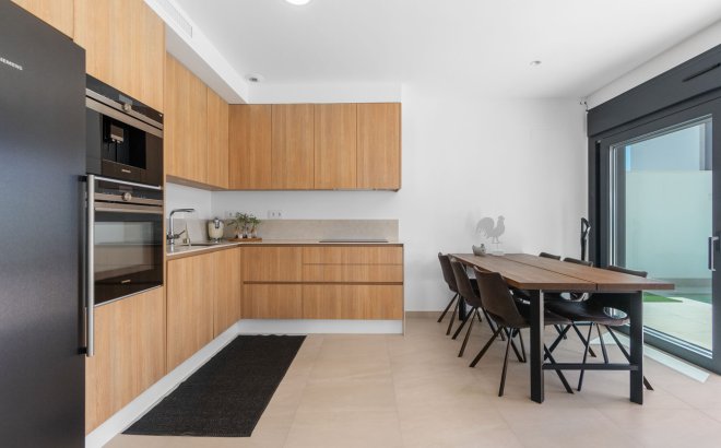 Resale - Villa -
Torre de la Horadada - Costa Blanca