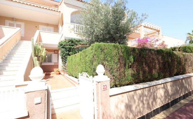 Resale - Bungalow -
Orihuela Costa - Costa Blanca