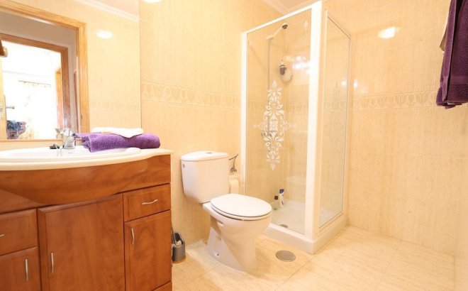 Resale - Bungalow -
Orihuela Costa - Costa Blanca