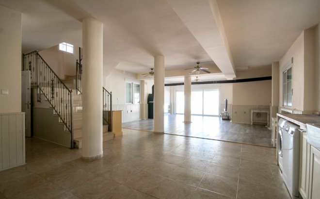 Herverkoop - Villa -
La Zenia - Costa Blanca