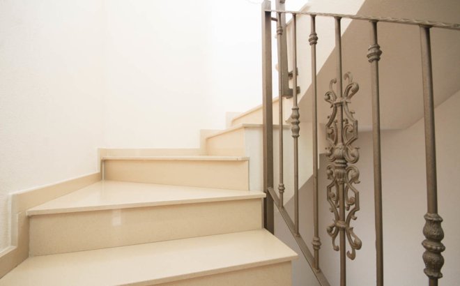 Herverkoop - Villa -
La Zenia - Costa Blanca