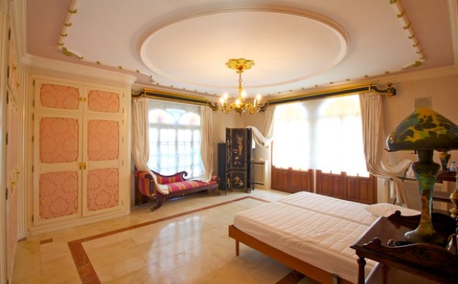 Resale - Villa -
Orihuela Costa - Costa Blanca