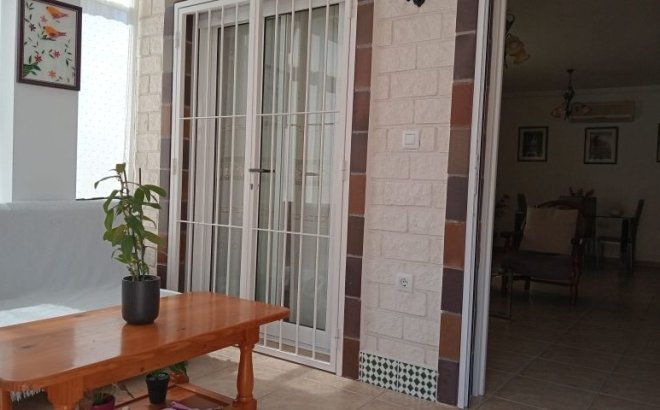 Resale - Villa -
Pilar de la Horadada - Costa Blanca