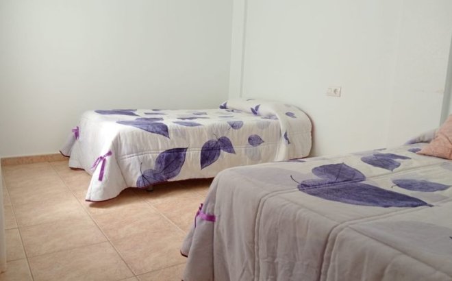 Resale - Villa -
Pilar de la Horadada - Costa Blanca
