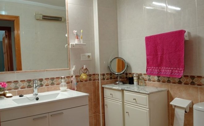 Resale - Villa -
Pilar de la Horadada - Costa Blanca