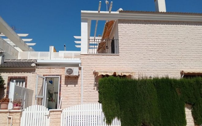 Resale - Villa -
Pilar de la Horadada - Costa Blanca