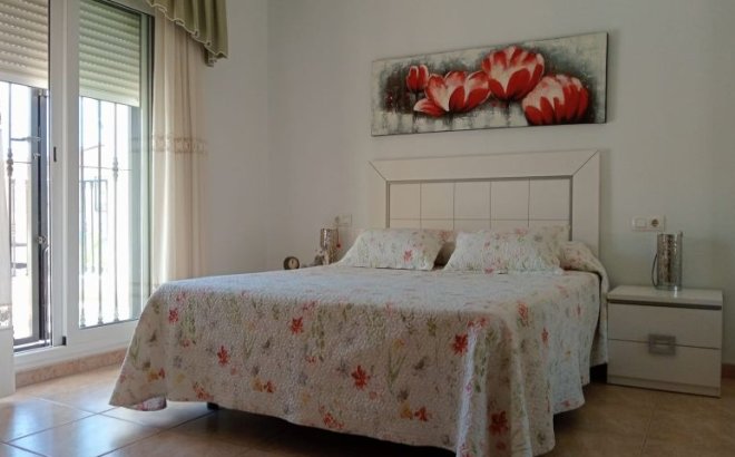 Resale - Villa -
Pilar de la Horadada - Costa Blanca