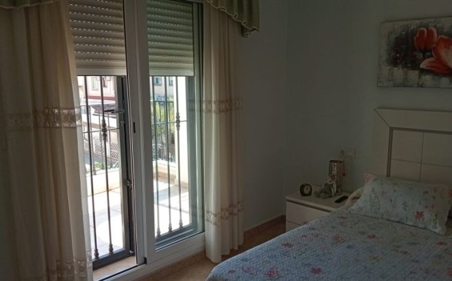 Resale - Villa -
Pilar de la Horadada - Costa Blanca