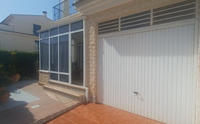 Resale - Villa -
Pilar de la Horadada - Costa Blanca