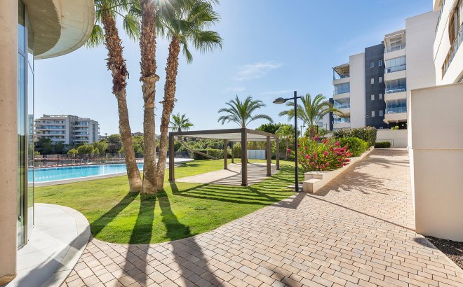 Resale - Apartment -
Orihuela Costa - Costa Blanca