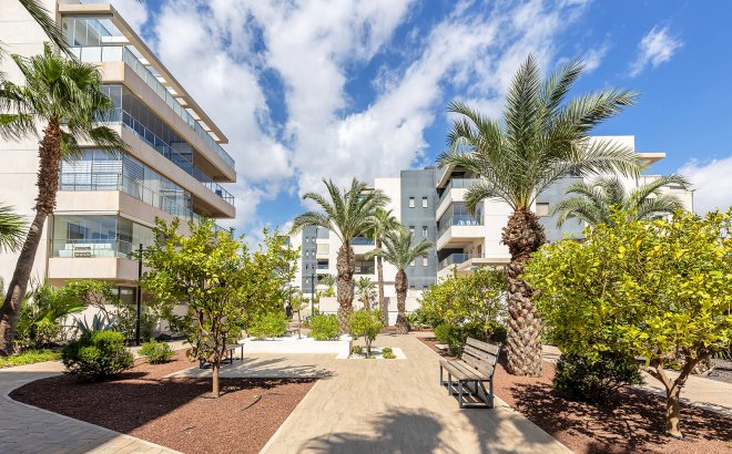 Resale - Apartment -
Orihuela Costa - Costa Blanca