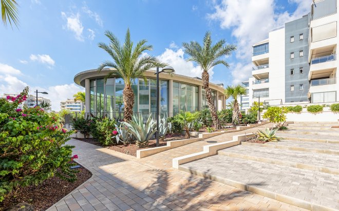 Resale - Apartment -
Orihuela Costa - Costa Blanca