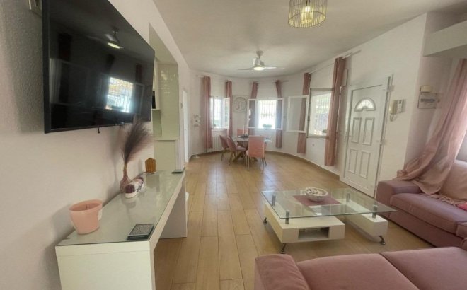 Revente - Villa -
Orihuela Costa - Playa Flamenca