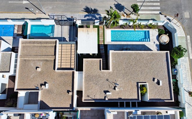 Resale - Villa -
Pilar de la Horadada - Costa Blanca