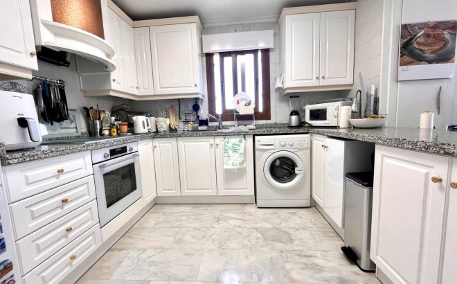 Revente - Appartement -
Villamartin - Costa Blanca