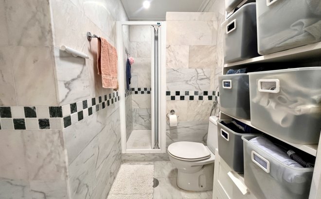 Revente - Appartement -
Villamartin - Costa Blanca