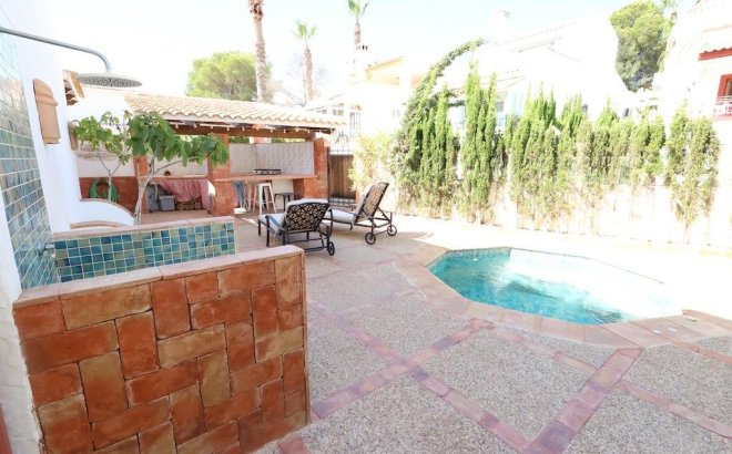 Resale - Villa -
Orihuela Costa - Costa Blanca