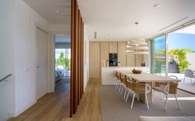 Resale - Villa -
San Miguel de Salinas - Inland