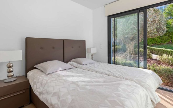 Resale - Villa -
Orihuela Costa - Costa Blanca