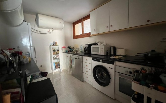 Resale - Villa -
Orihuela Costa - Campoamor