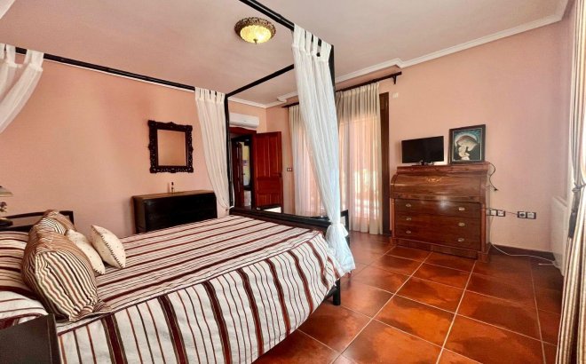 Revente - Villa -
Rojales - La Vega Baja