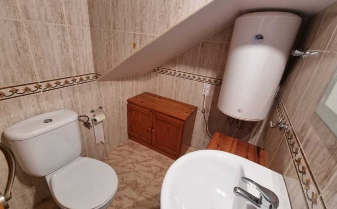 Herverkoop - Town House -
Playa Flamenca - Costa Blanca