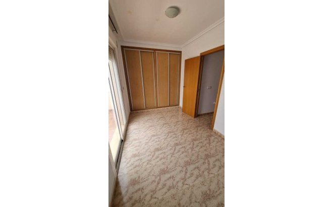 Herverkoop - Town House -
Playa Flamenca - Costa Blanca