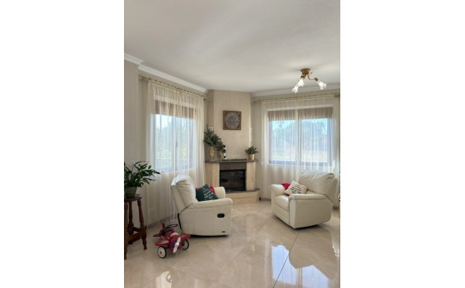 Herverkoop - Villa -
Ciudad Quesada - Costa Blanca