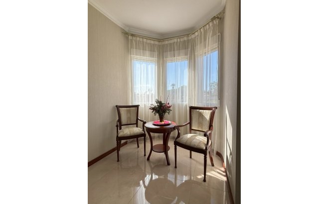 Herverkoop - Villa -
Ciudad Quesada - Costa Blanca